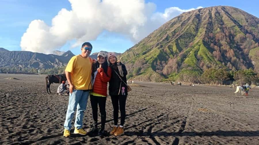From Yogyakarta: Mount Bromo & Tumpak Sewu Waterfall 3D Tour - Authentic Experiences and Traveler Tips