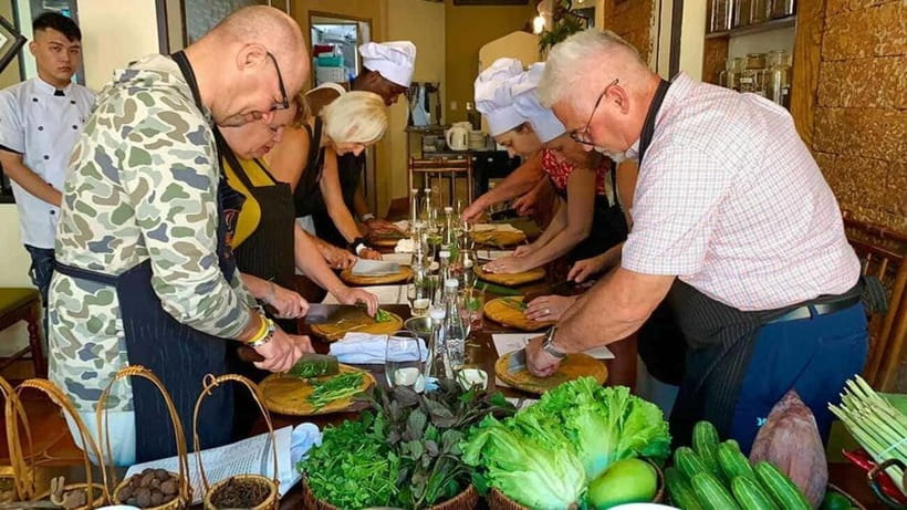 Hoi An: Market Tour & Cooking Class and Basket Boat Ride - Key Points