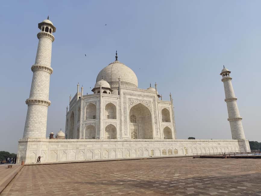 Cochin Agra Same Day Tour with Return Flights and lunch - FAQ