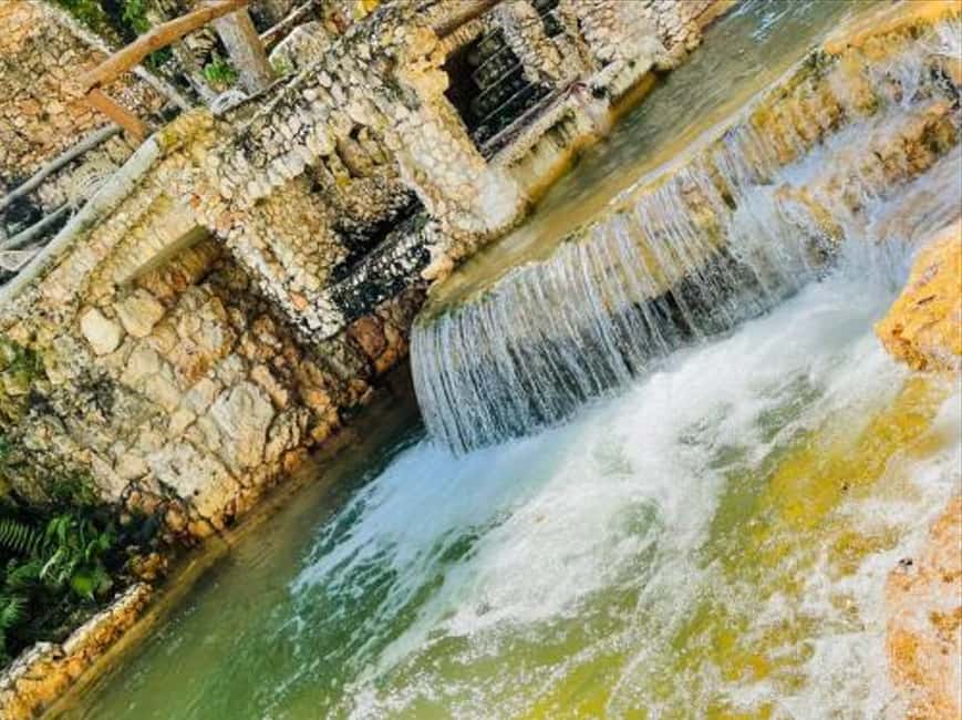 Cano Hondo Hotel : Overnight Stay & Kayak Tour Los Haitises - An inviting getaway into nature’s quiet corner