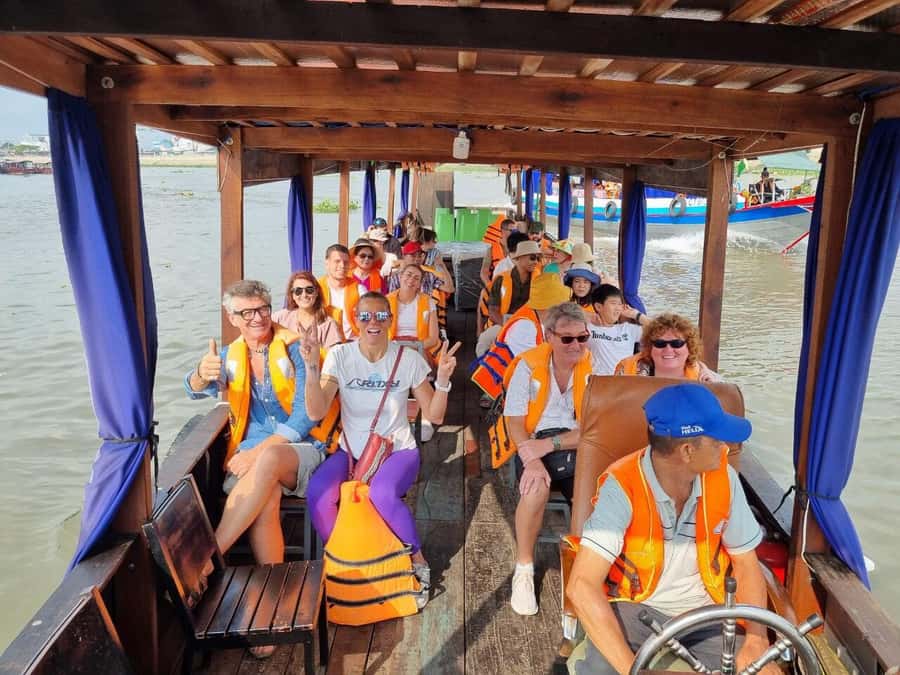 From HCM: Mekong Delta Floating Market 3days exit Phnom Penh - Who Will Love This Tour?