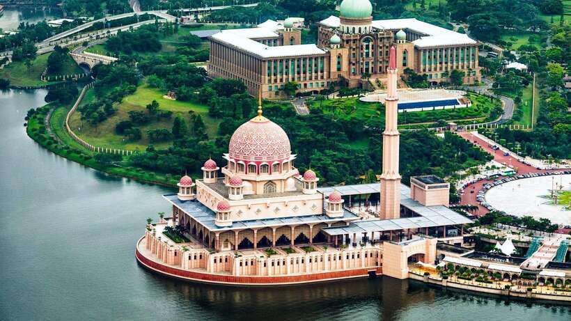 Kuala Lumpur: City Tour, KL Tower Ticket & Putrajaya w/ Boat - Exploring Kuala Lumpur’s Landmarks