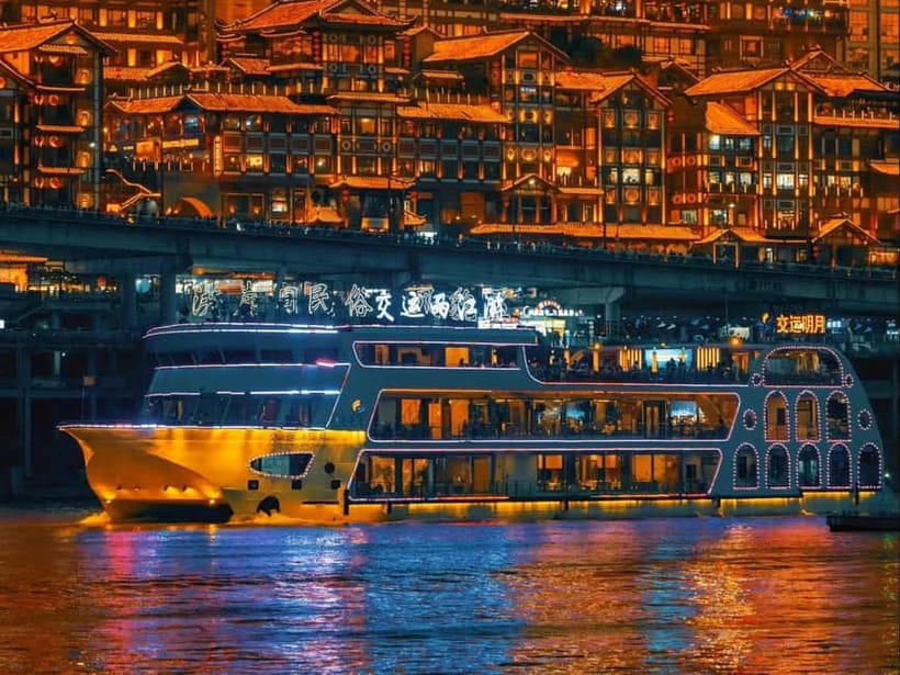 Night Tour of Chongqing: Local Guide & Walking Adventure - Key Points