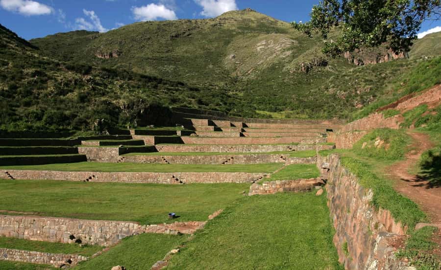 Cusco: Tipon, Pikillacta, Andahuaylillas private transport - Key Points