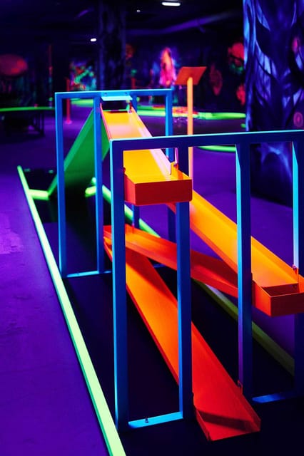 Innsbruck: 3D Mini Golf with Dazzling Light Effects - What Makes This Mini Golf Stand Out?