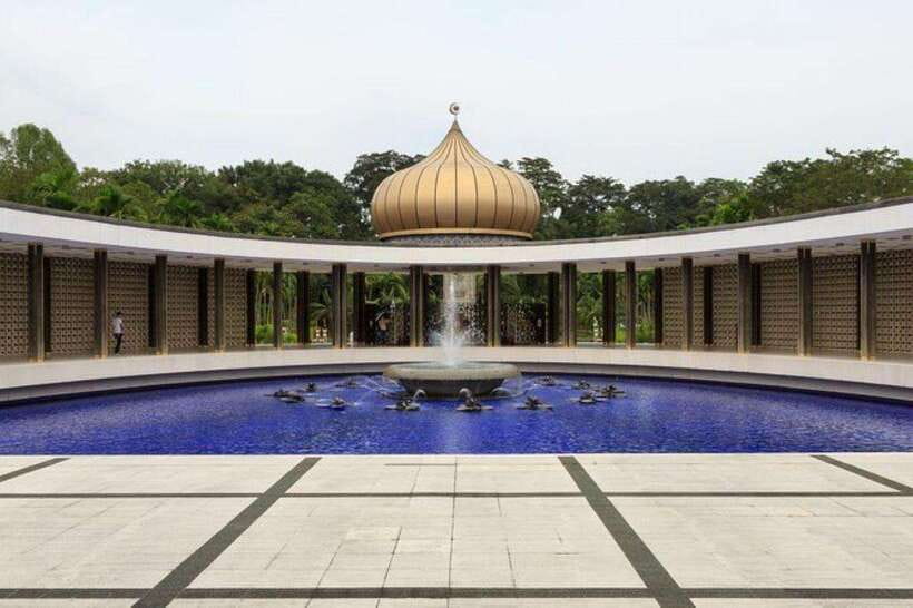 Kuala Lumpur: Full-Day Private City Highlights Tour - Good To Know