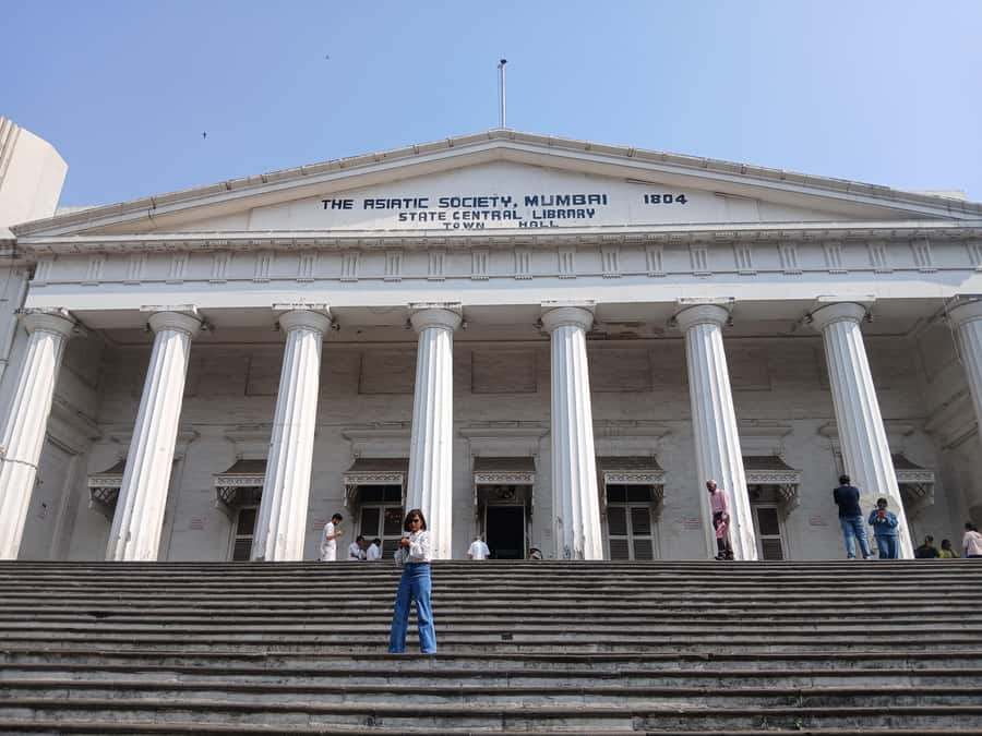 Mumbai: A Symphony of Seven Islands (Get Local in 1 Day) - Key Points