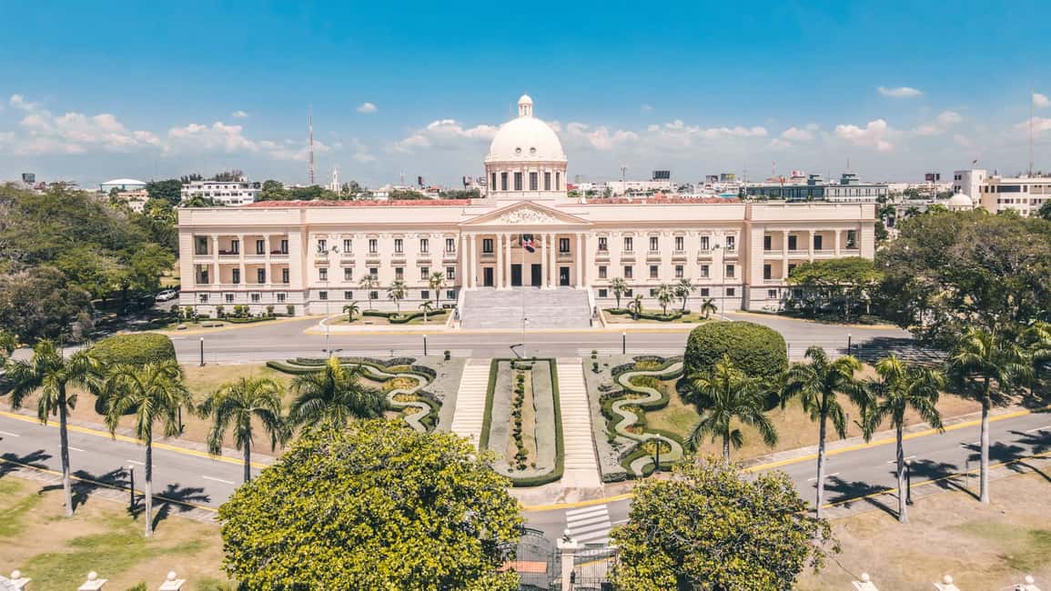 Santo Domingo: Colonial Zone, 3 Eyes, Cave Cable Car Tour - Key Points