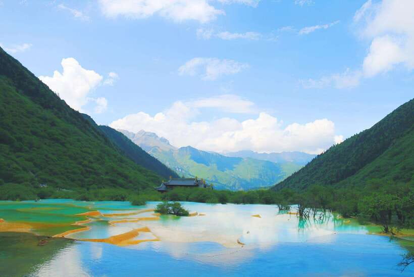 Huanglong Scenic Area: Explore Stunning Five-Colored Ponds - An In-Depth Look at the Huanglong Tour