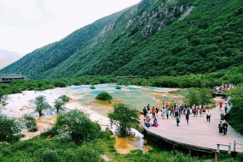 Huanglong Scenic Area: Explore Stunning Five-Colored Ponds - Good To Know