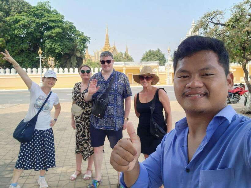 Phnom Penh: Private Tuk-Tuk Tour with English-Speaking - The Details: What to Expect from the Tour