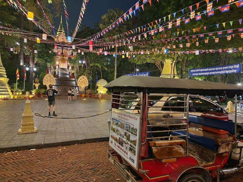 Phnom Penh: Private Tuk-Tuk Tour with English-Speaking - Why This Tour Offers Great Value