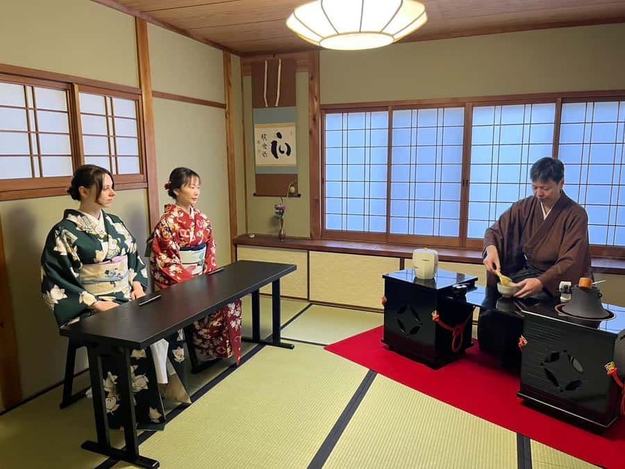 Kyoto Ninenzaka: Tea Ceremony in Old Townhouse with Chairs - FAQs