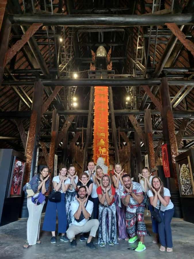 ChiangRai:Full Package!Temples,Long Neck,The Golden Triangle - Visiting the White Temple (Wat Rong Khun)