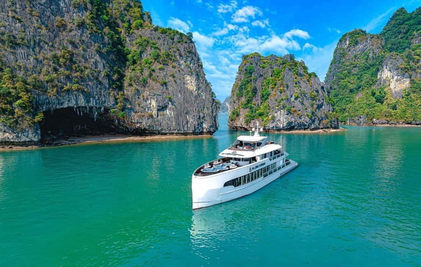 Ha Long Bay Luxury Cruise: Islands, Caves & Local Lunch - What to Expect During the Day  