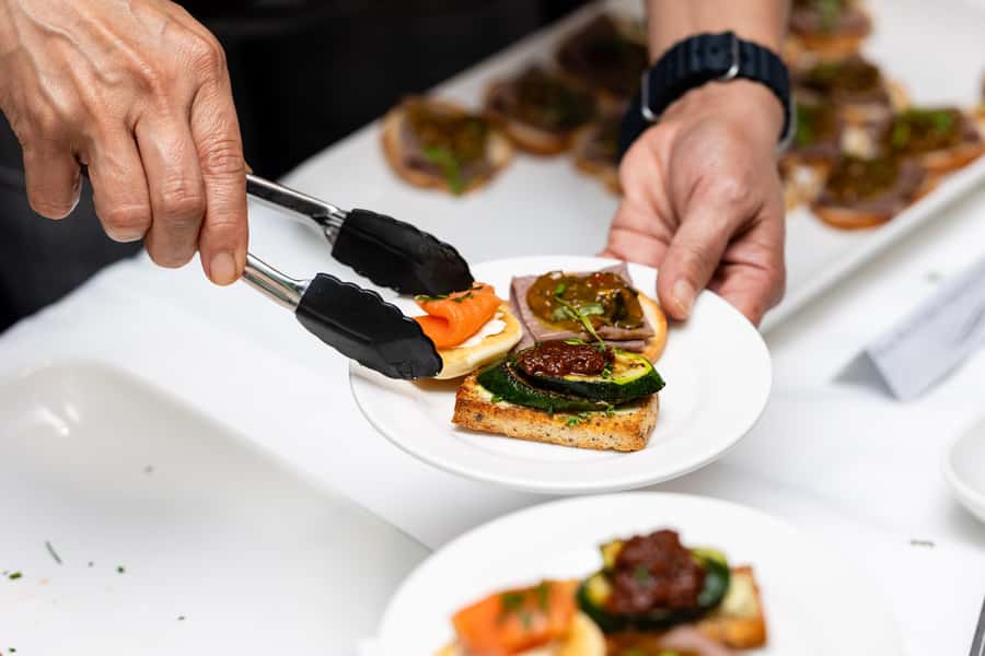 Christchurch: Murder Mystery Dinner Theatre Train Experience - An Inside Look at the Christchurch Murder Mystery Train