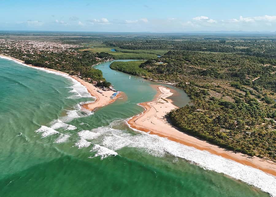 Discover Caraívas Beaches: A Guided Tour in Porto Seguro - Culinary Delights and Local Hospitality