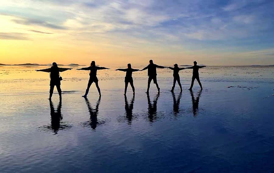 From La Paz: 3-Day Uyuni Salt Flats Tour with Bus Transfers - Analyzing the Value