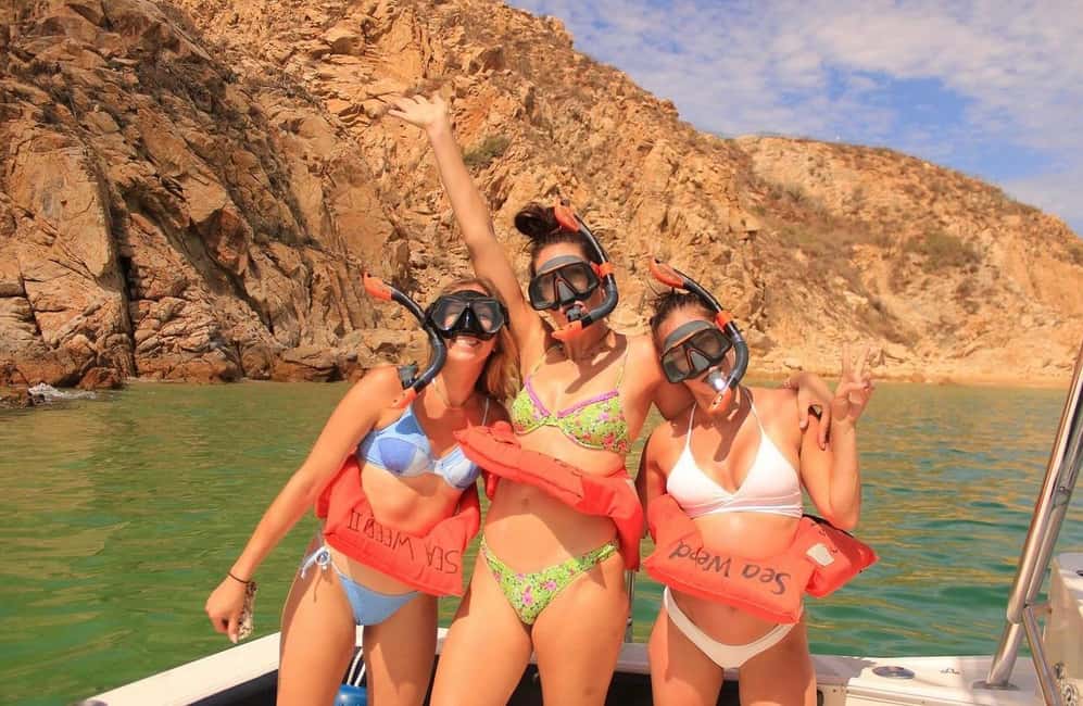 Cabo Private 36ft Yacht  Scenic Cruise & Relaxation - Key Points