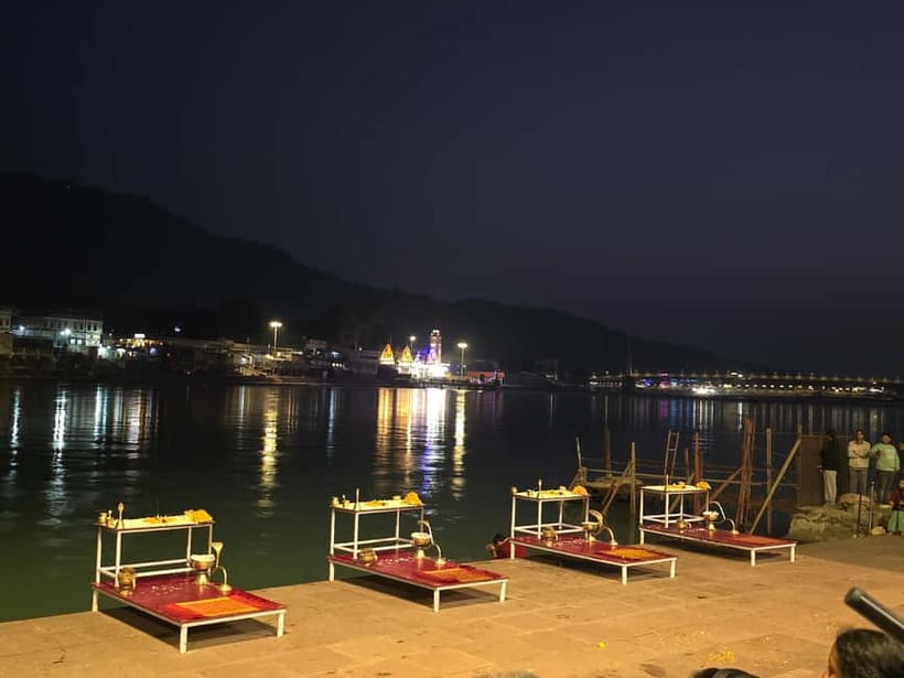 Rishikesh: Walking Tour with Lakshman Jhula & Ganga Aarti - Key Points  