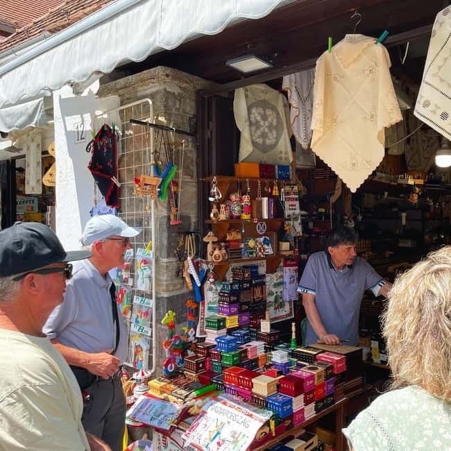 From Budapest: Szentendre Art and History with StreetFood - FAQ