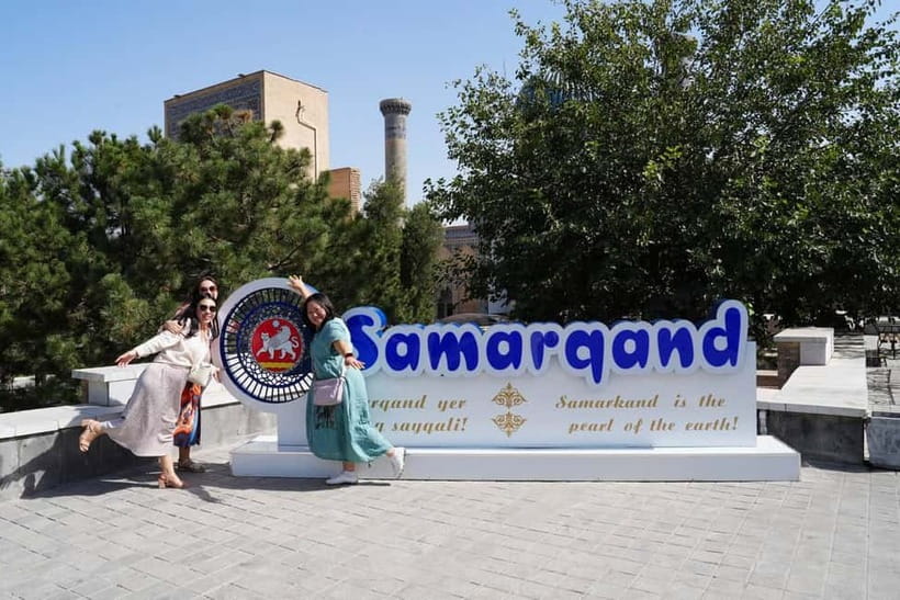 Blue domes of Samarkand and handmade arts: 2 days tour - Exploring Samarkand’s Historic Sights  