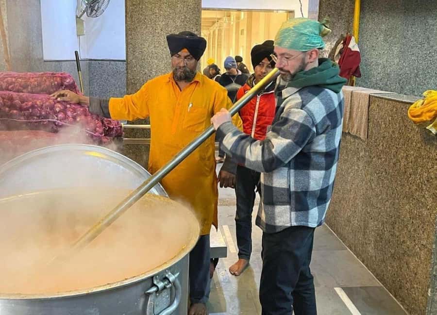 Delhi: Private Full-Day City Tour of Old and New Delhi - The Sum Up