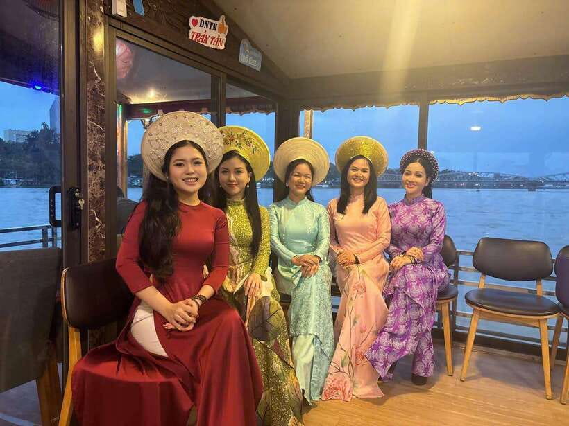 Hue: Folk Song on Perfume River Dragon Boat with Dinner - Why You Should Consider This Tour