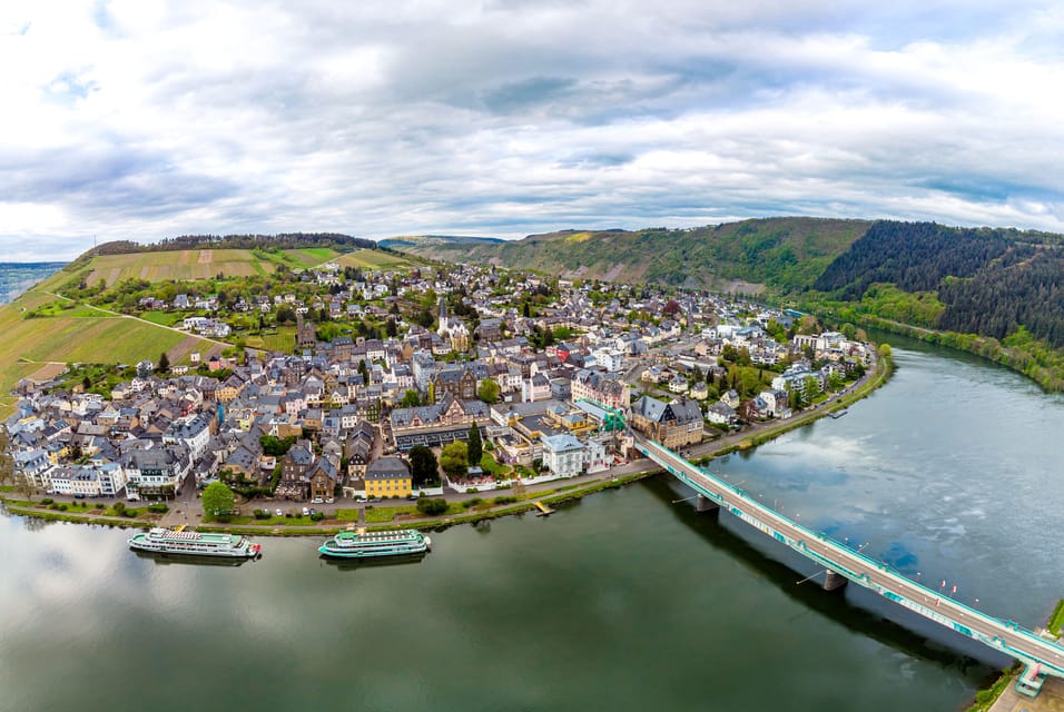 Zell: Bike and boat tour with wine tasting and picnic - Key Points