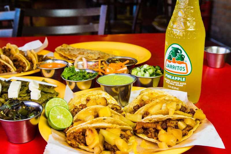 Cancún: Guided Taco and Craft Beers Culinary Adventure - Key Points