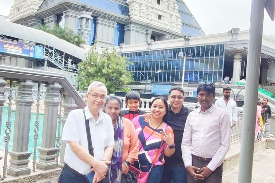 Private or Group Tour of Bengaluru with a Local Guide & Car - Key Points