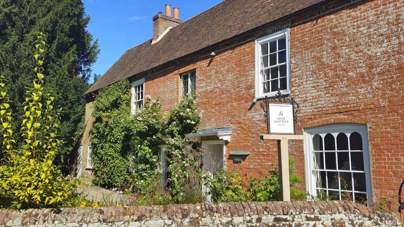 Chawton: village tour to discover its links with Jane Austen - What to Expect During the Tour