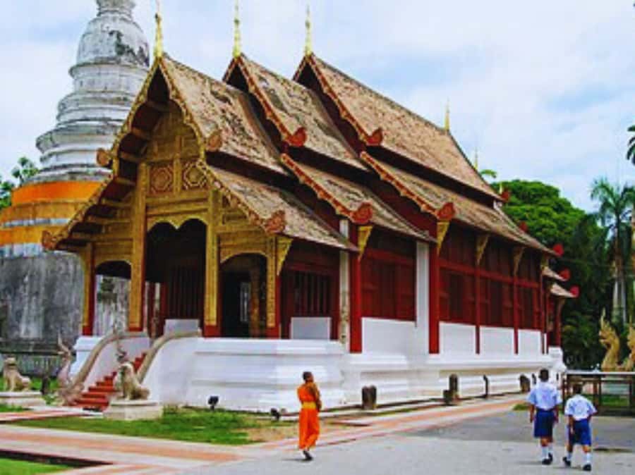 Northern Wonders: Temples & Doi Suthep Tour with Driver - The Value of a Private Tour