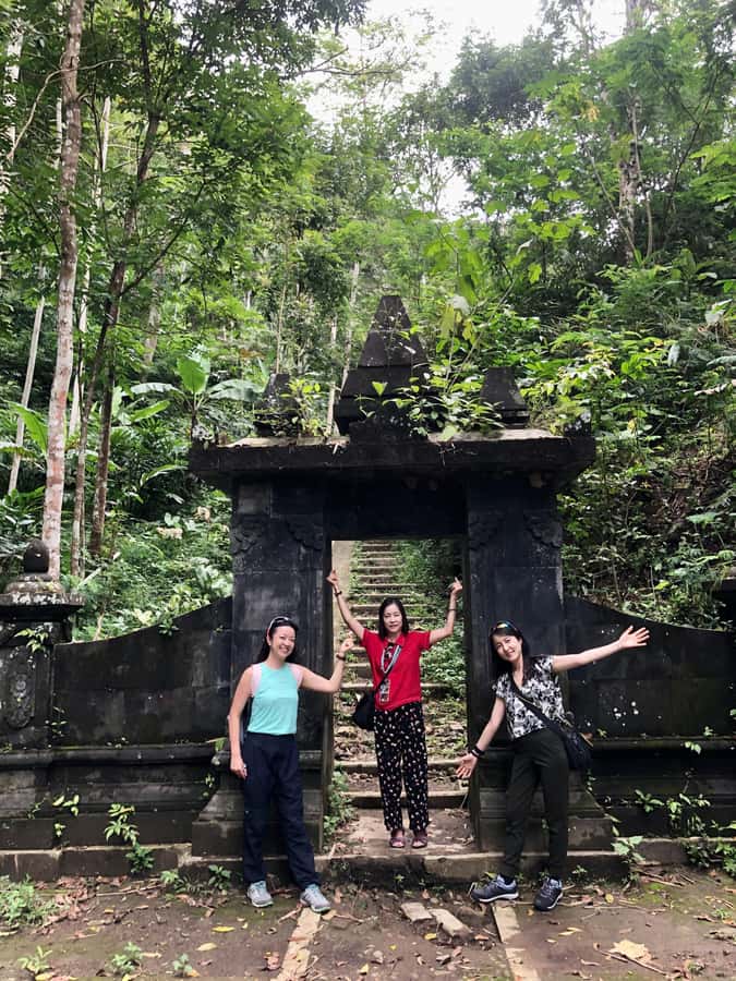 Yogyakarta: Borobudur Climb Up & Selogriyo Rice Terrace Tour - FAQ