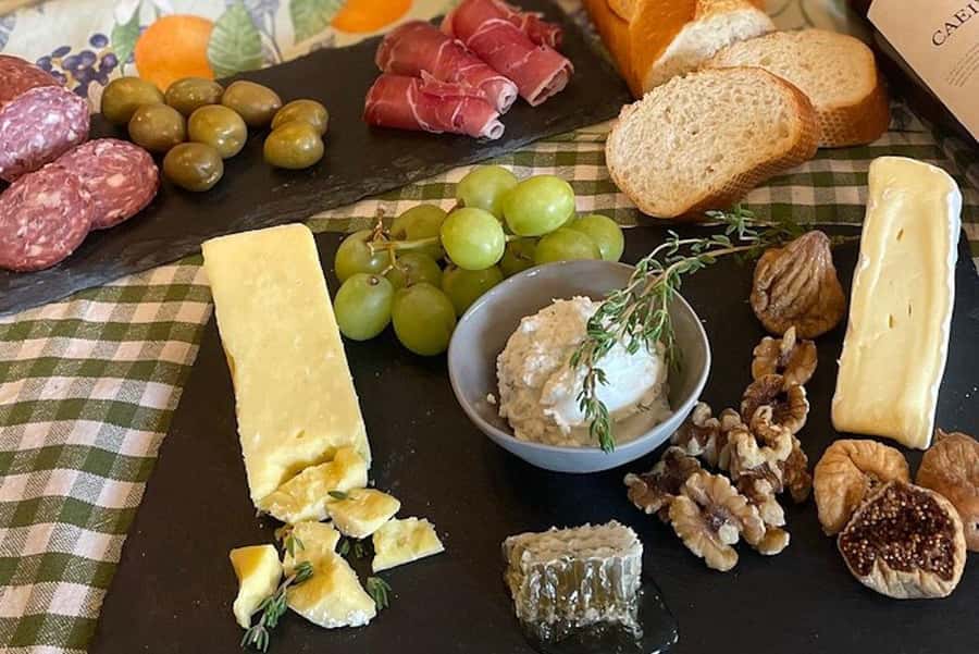 Cael's Gate Wine Tasting with Cheese and Charcuterie Board - An In-Depth Look at Caels Gate Experience