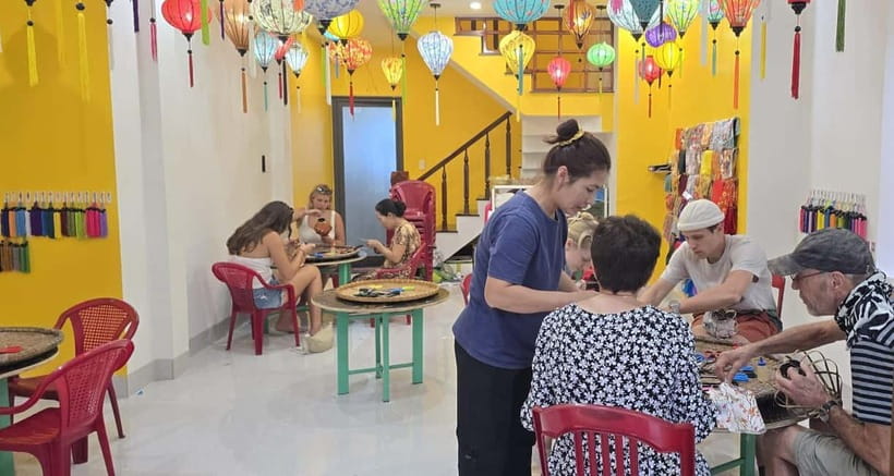 The Lantern Lady: Traditional Lantern Class in Old Town - FAQ