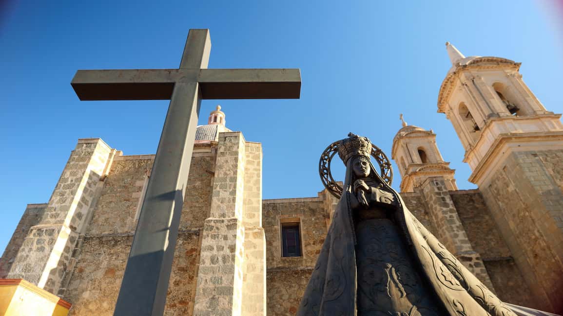 Religious Tour: The Pilgrim's Route - Temple and Ex-convent of the Santa Cruz