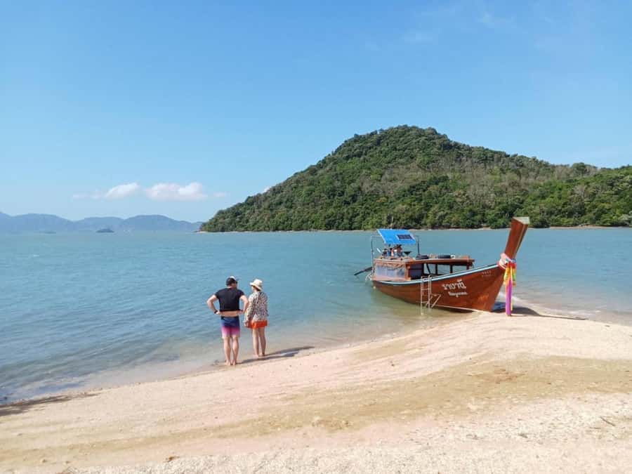 Ko Lanta: Long-tail Boat Sightseeing Tour with Lunch - Discovering Ko Lanta by Long-tail Boat