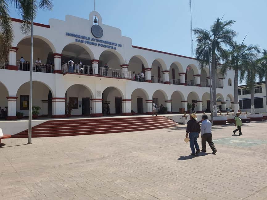 From Huatulco: Pochutla Market Tour with Local Guide - Exploring the Pochutla Market: What to Expect