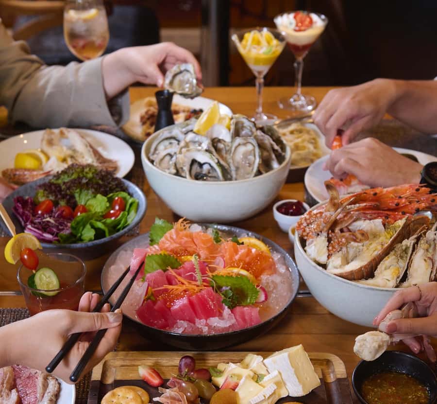 Bangkok: Saturday Unlimited Cocktail Brunch at W Bangkok - An In-Depth Look at the W Bangkok Cocktail Brunch Experience