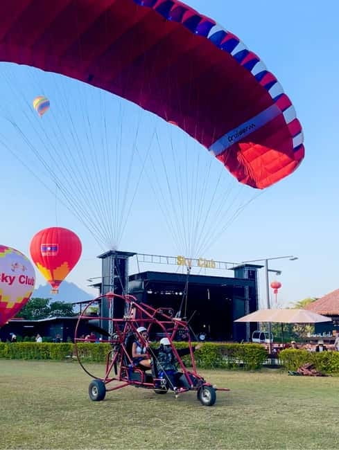 Hot Air Balloon in VangVieng pick up-drop off - Duration and Group Size