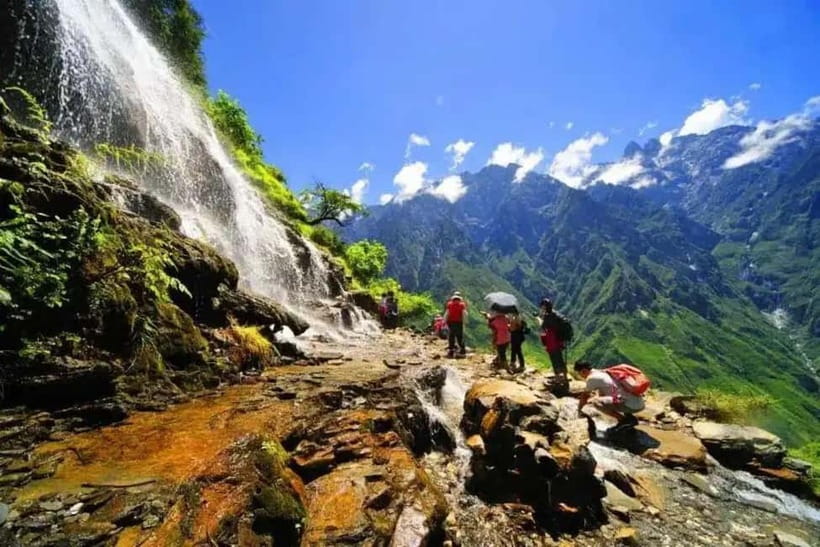 Lijiang to Shangri-La HuXiang Road Private Scenic Tour - Who Would Love This Tour?