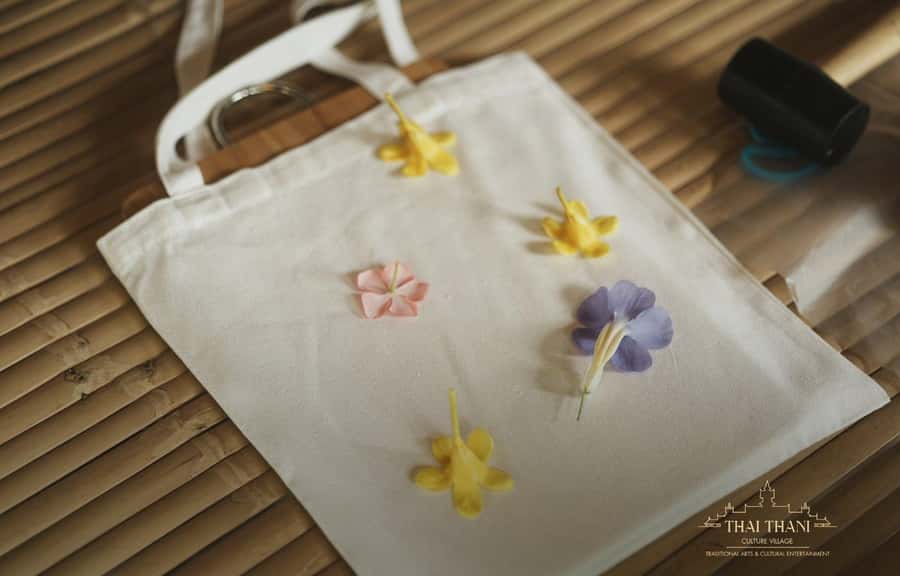 Pattaya: Thai Thani Cultural Village Bag Designing Workshop - Key Points