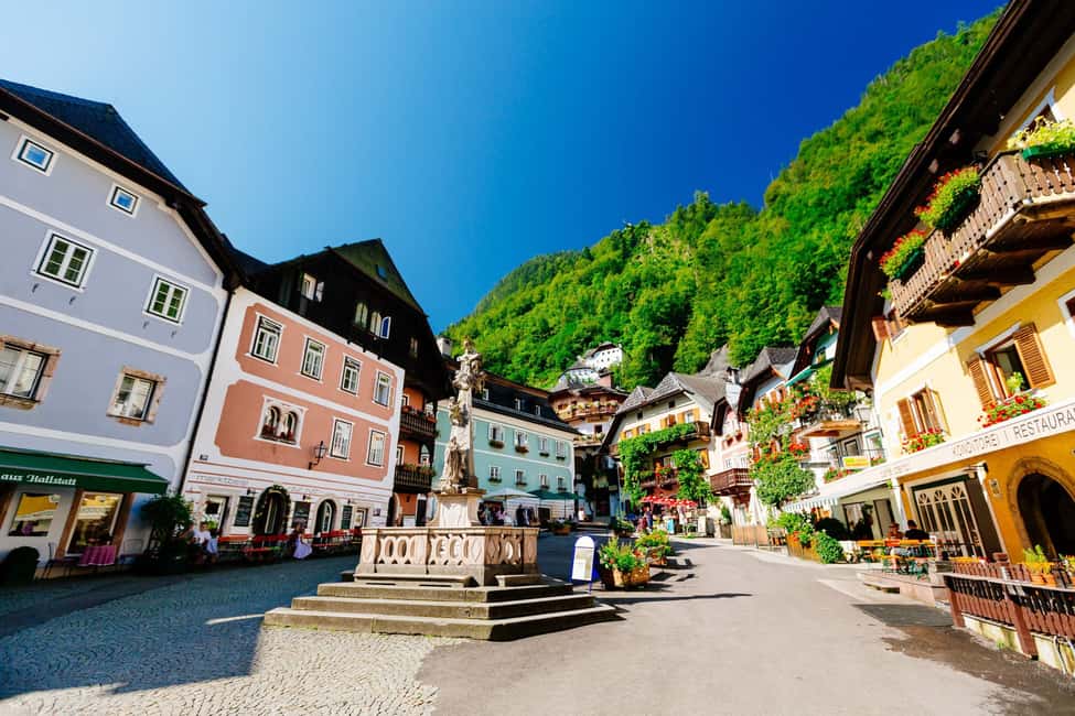 Vienna/Bratislava: Traunkirchen, Hallstatt & Salzburg Tour - Who Should Consider This Tour?