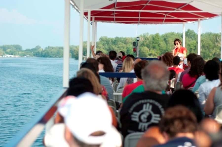 Toronto: Hop-On Hop-Off Bus Tour with Harbour Cruise - Practical Tips for Your Tour