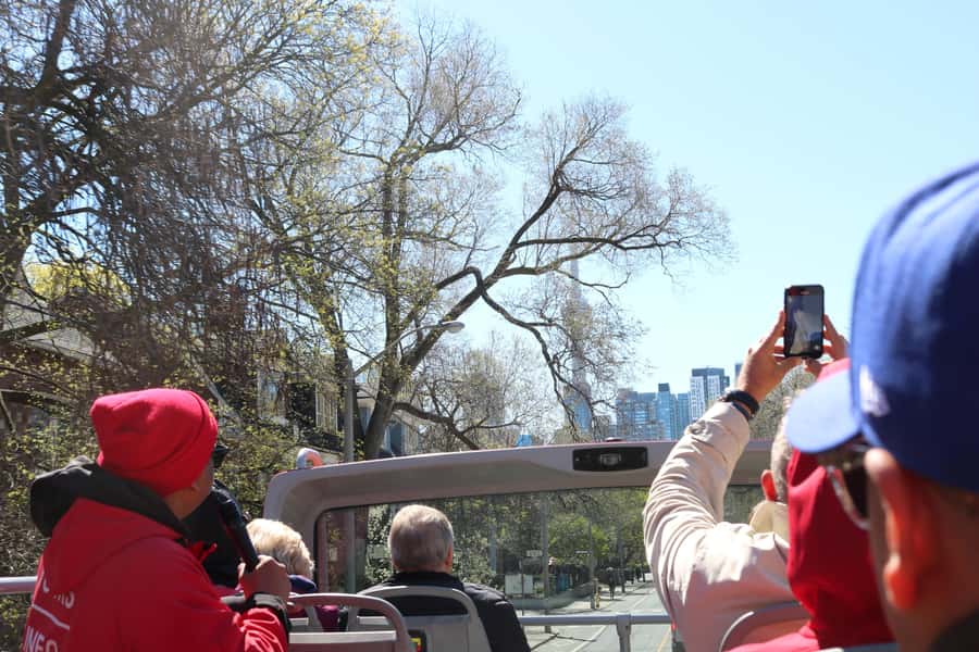 Toronto: Hop-On Hop-Off Bus Tour with Harbour Cruise - FAQ