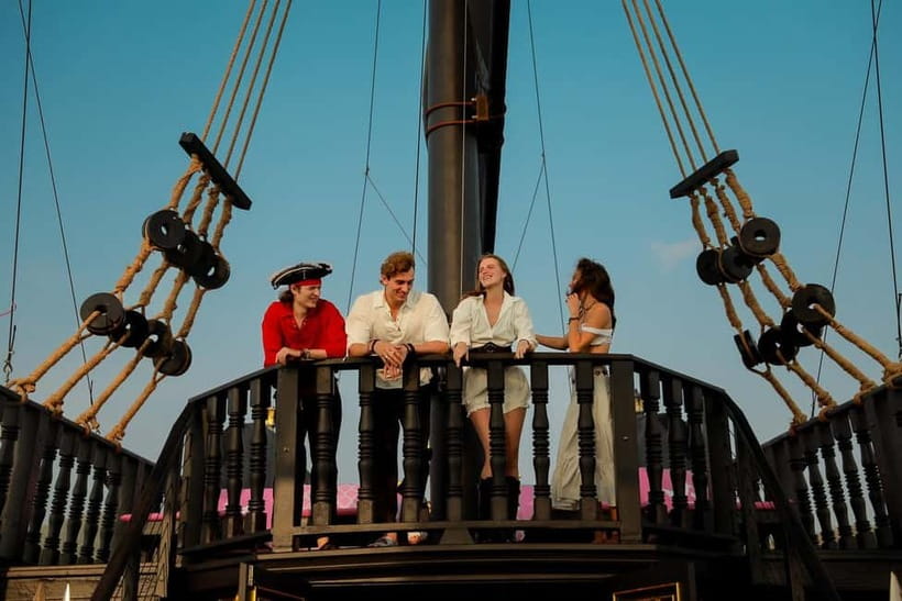 Pattaya: Koh Larn Pirate Cruise with Transfer & Activities - Who Should Consider This Tour?