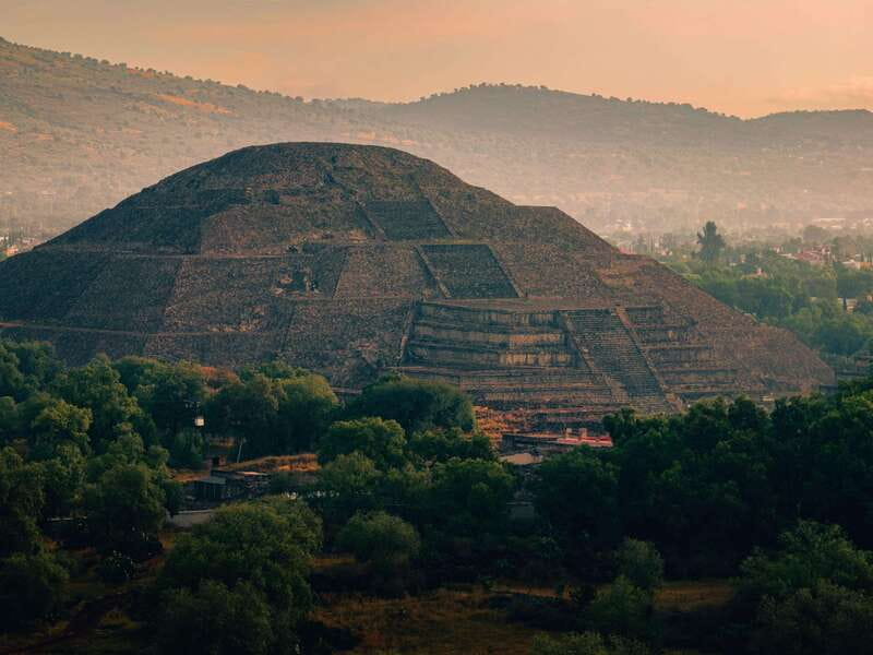 CDMX: enjoy the pyramids of Teotihuacan and the Basilica of Guadalupe - Exploring Mexico City’s Iconic Landmarks: Teotihuacan and the Basilica of Guadalupe