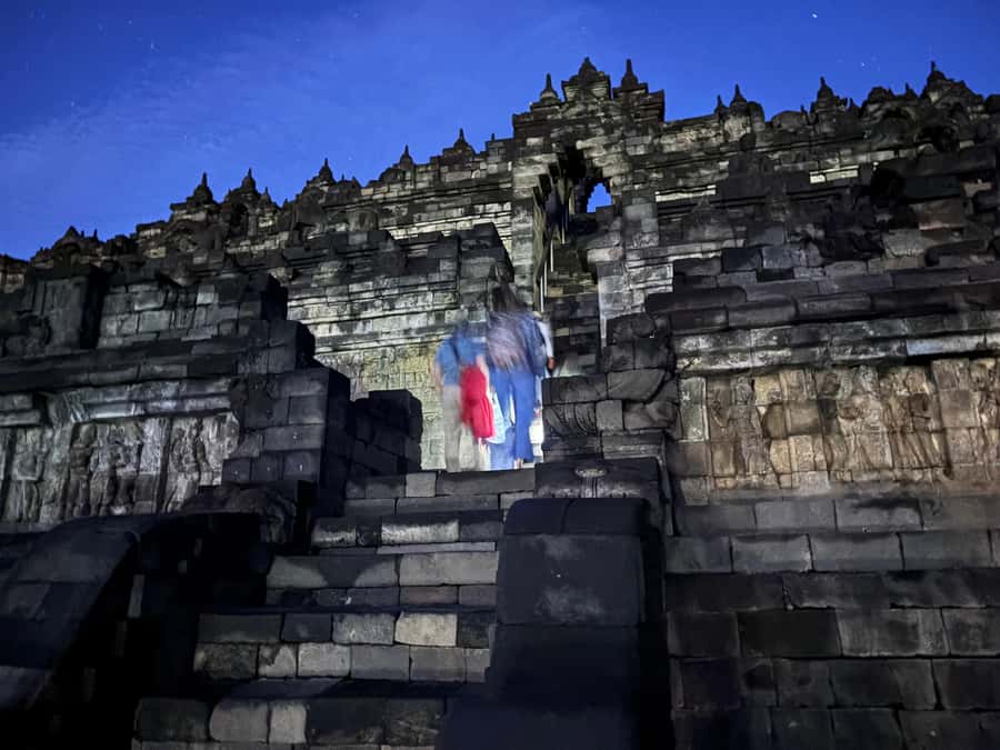 Borobudur Sunrise Guided Tour With Transfer and Breakfast - Discover the Magic of the Borobudur Sunrise Guided Tour With Transfer and Breakfast