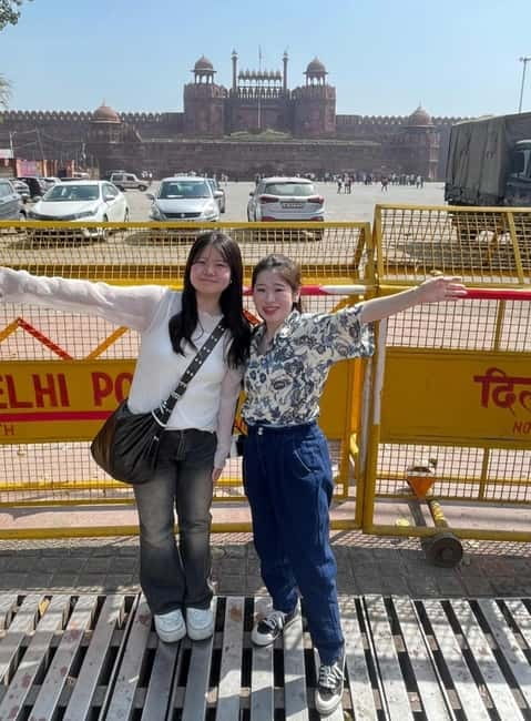 Old Delhi: Walking Tour with Chandni Chowk, Food & Rickshaw - A Detailed Look at the Tour Experience